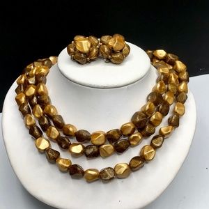 🌺Vintage Pearl Necklace & Earring Set